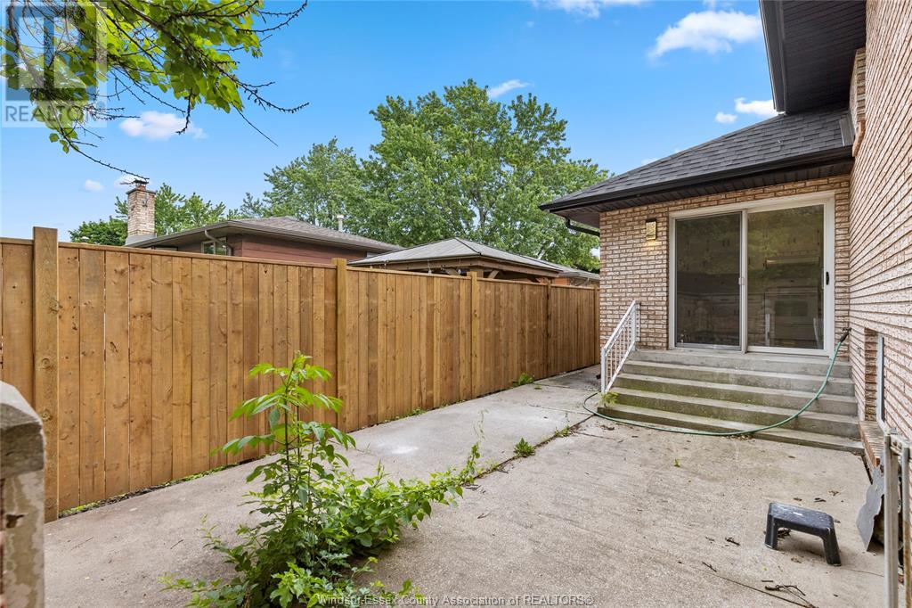13163 Dillon Drive Unit# Lower, Tecumseh, Ontario  N8N 3J6 - Photo 12 - 25003277