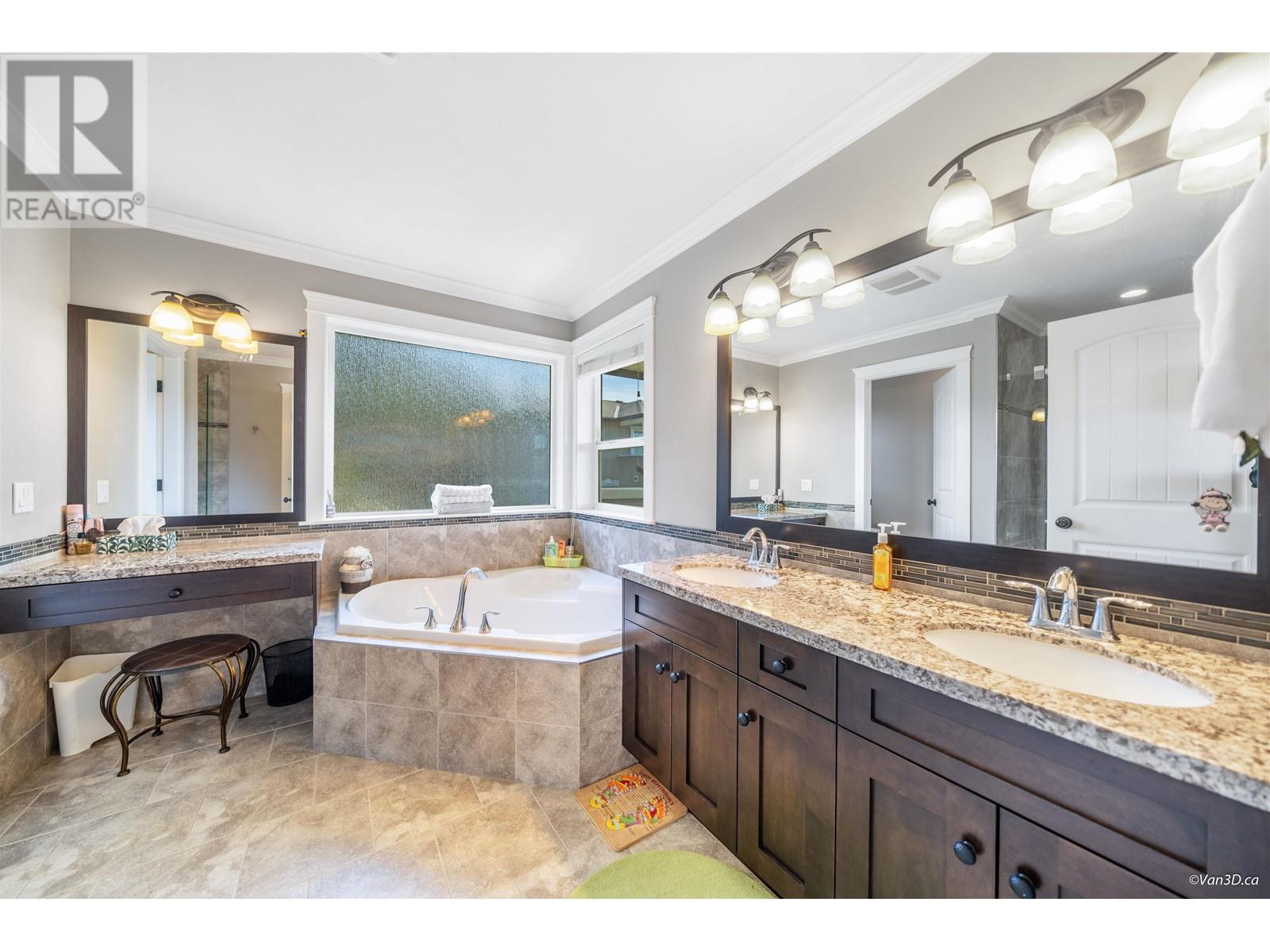 13492 235 Street, Maple Ridge, British Columbia  V4R 2W3 - Photo 21 - R2967857