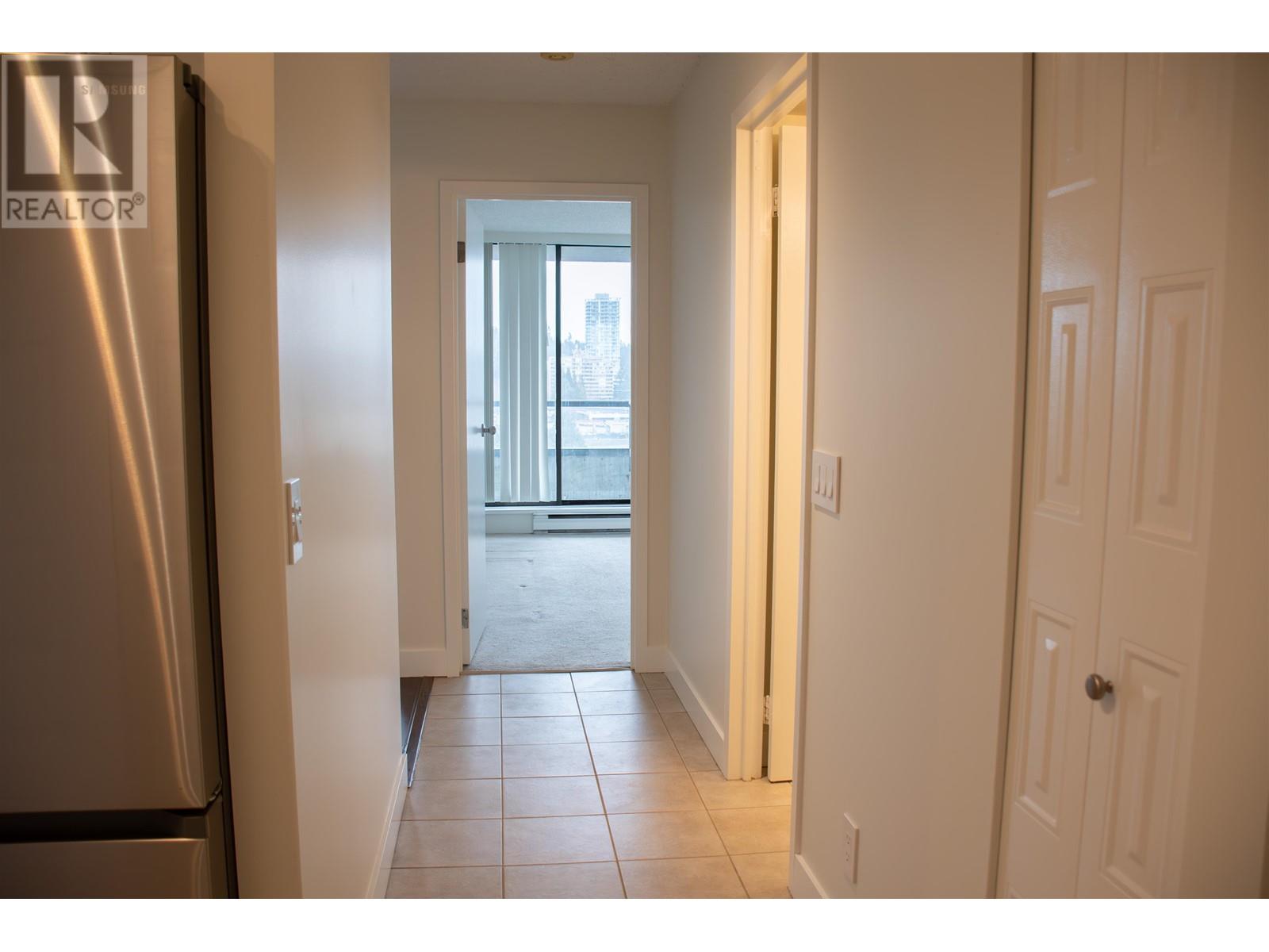 Listing Picture 24 of 36 : 1301 3970 CARRIGAN COURT, Burnaby / 本拿比 - 魯藝地產 Yvonne Lu Group - MLS Medallion Club Member