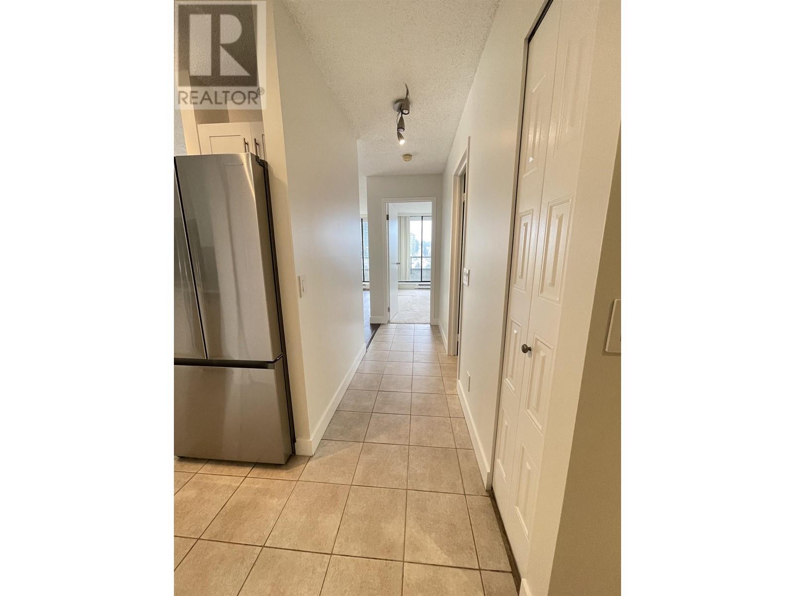 Listing Picture 21 of 36 : 1301 3970 CARRIGAN COURT, Burnaby / 本拿比 - 魯藝地產 Yvonne Lu Group - MLS Medallion Club Member