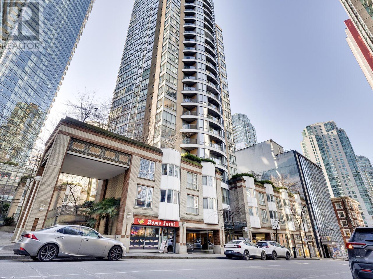 901 1166 Melville Street, Vancouver, British Columbia  V6E 4P6 - Photo 1 - R2968319