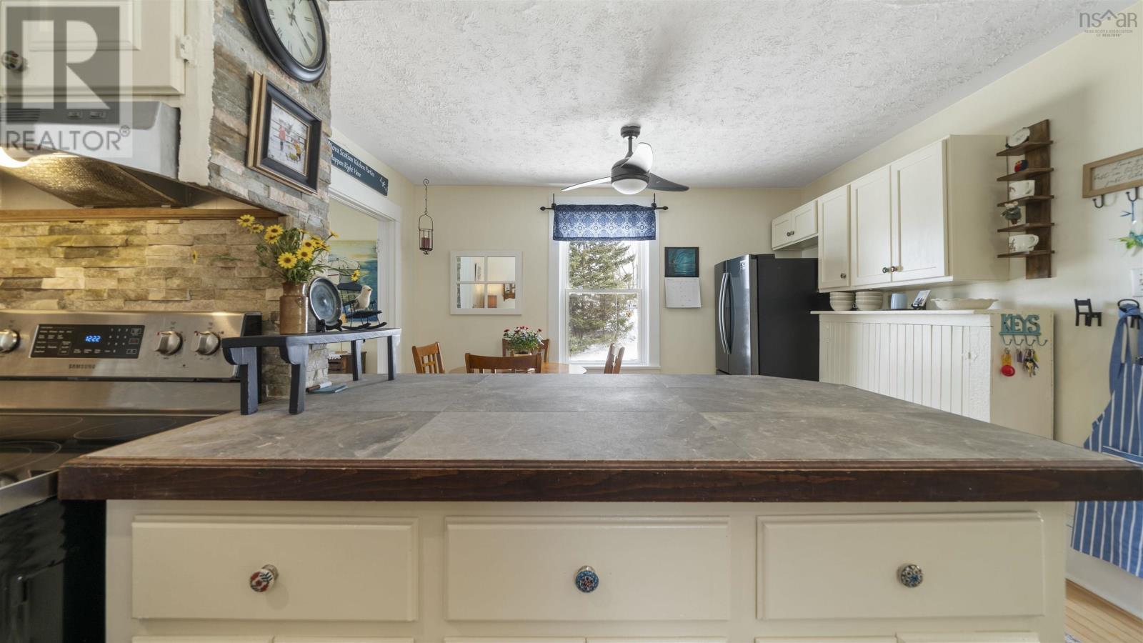 20 Brunswick Street, Truro, Nova Scotia  B2N 2G7 - Photo 12 - 202503288