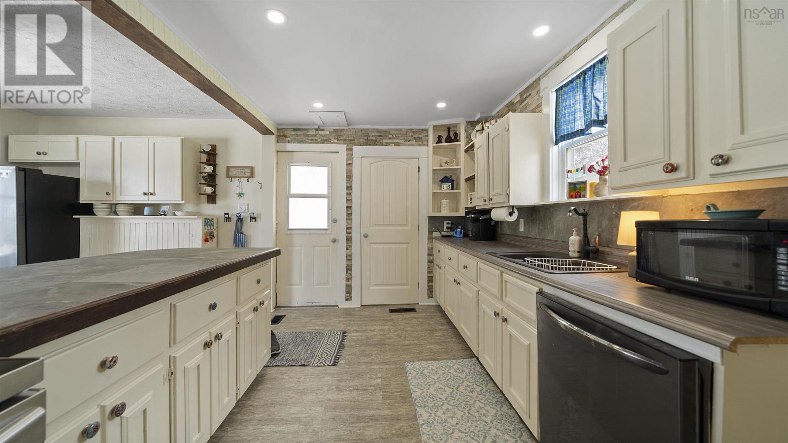 20 Brunswick Street, Truro, Nova Scotia  B2N 2G7 - Photo 13 - 202503288