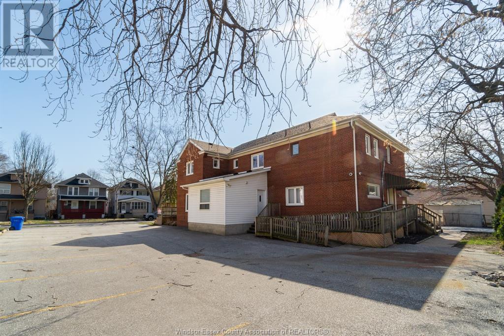 263 Bridge Avenue, Windsor, Ontario  N9B 2M1 - Photo 4 - 25003264