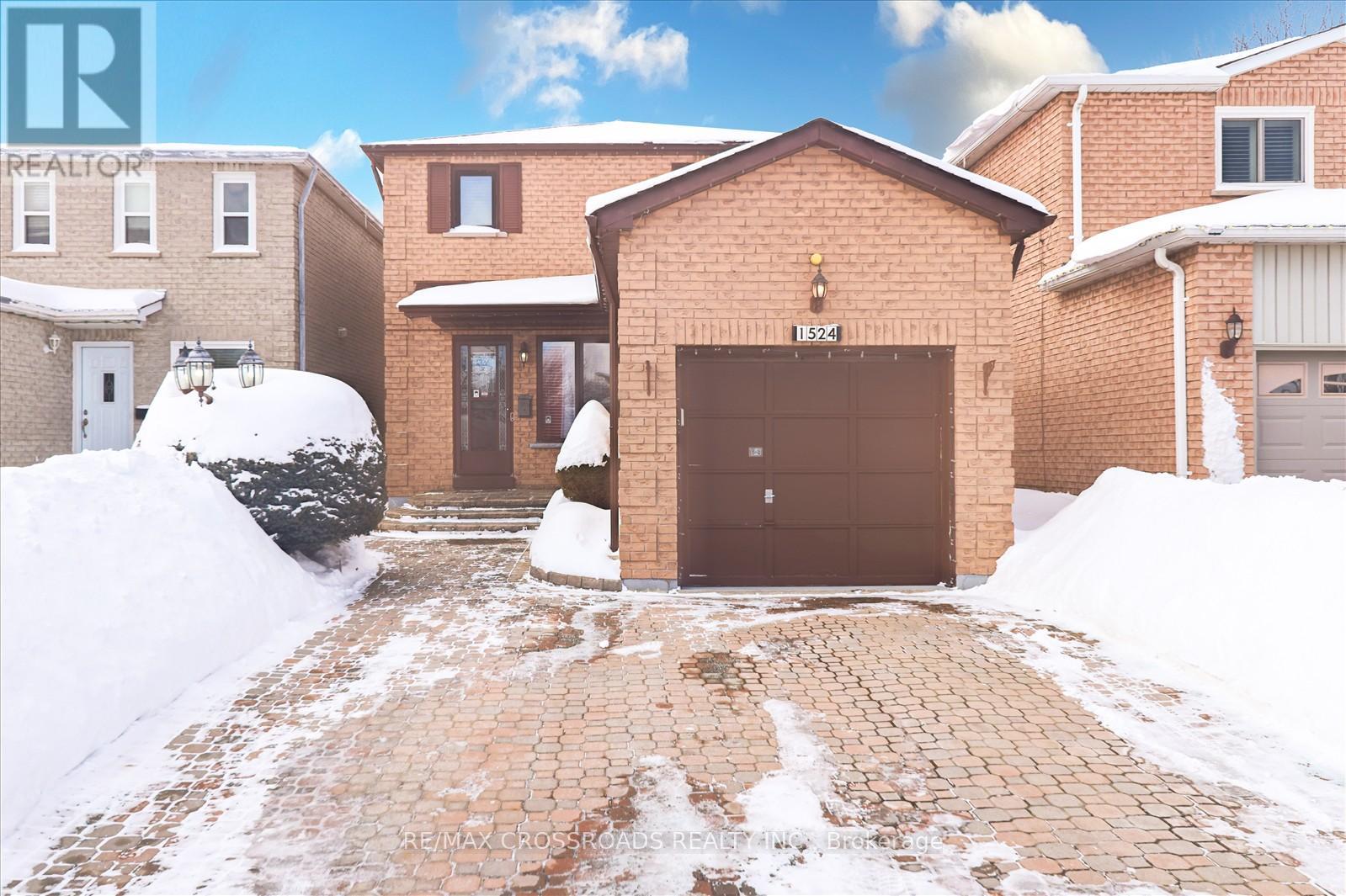 1524 Beechlawn Drive, Pickering (Village East), Ontario  L1V 6E6 - Photo 1 - E11981130