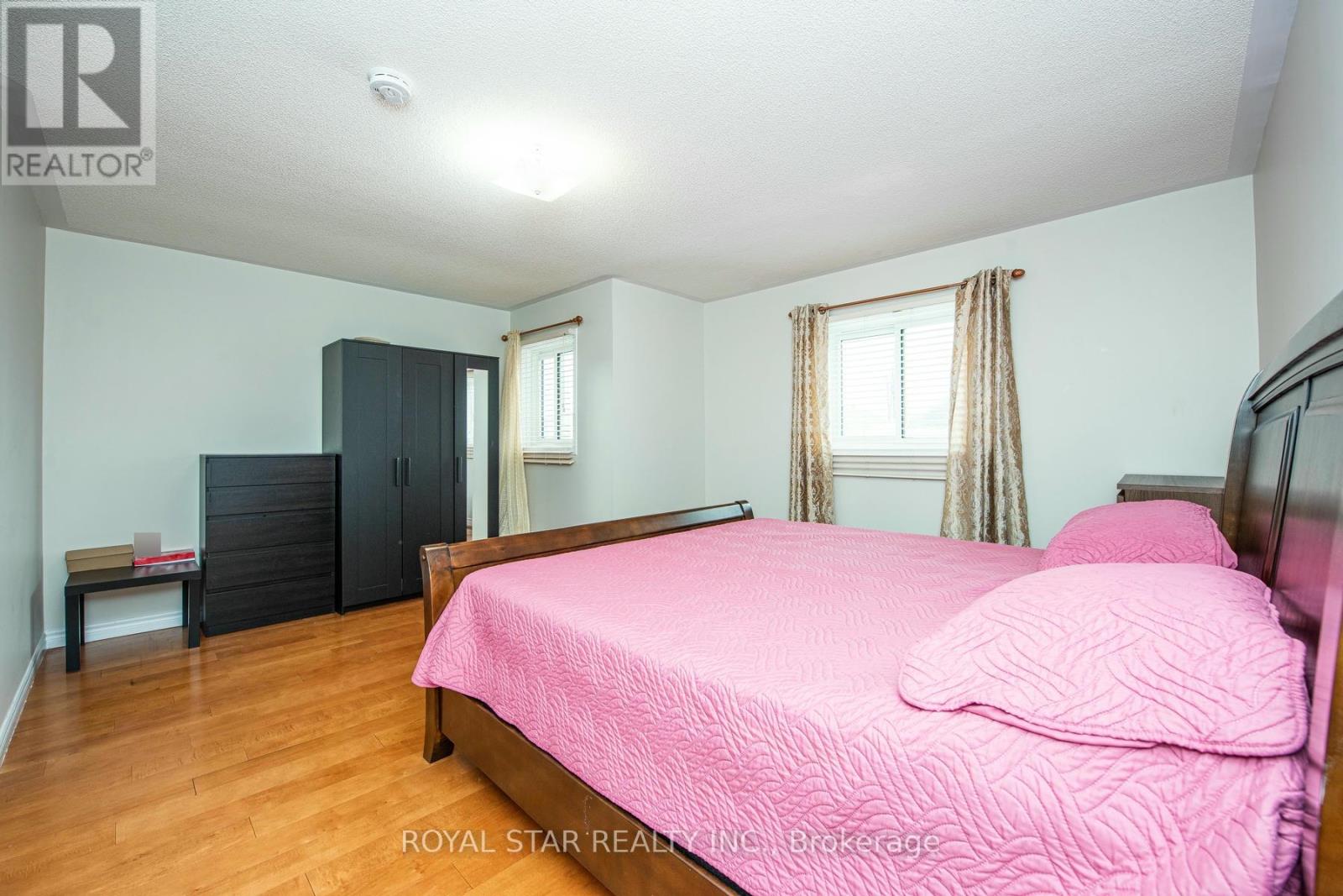 71 Muirland Crescent, Brampton, Ontario  L6X 4P3 - Photo 11 - W11980568