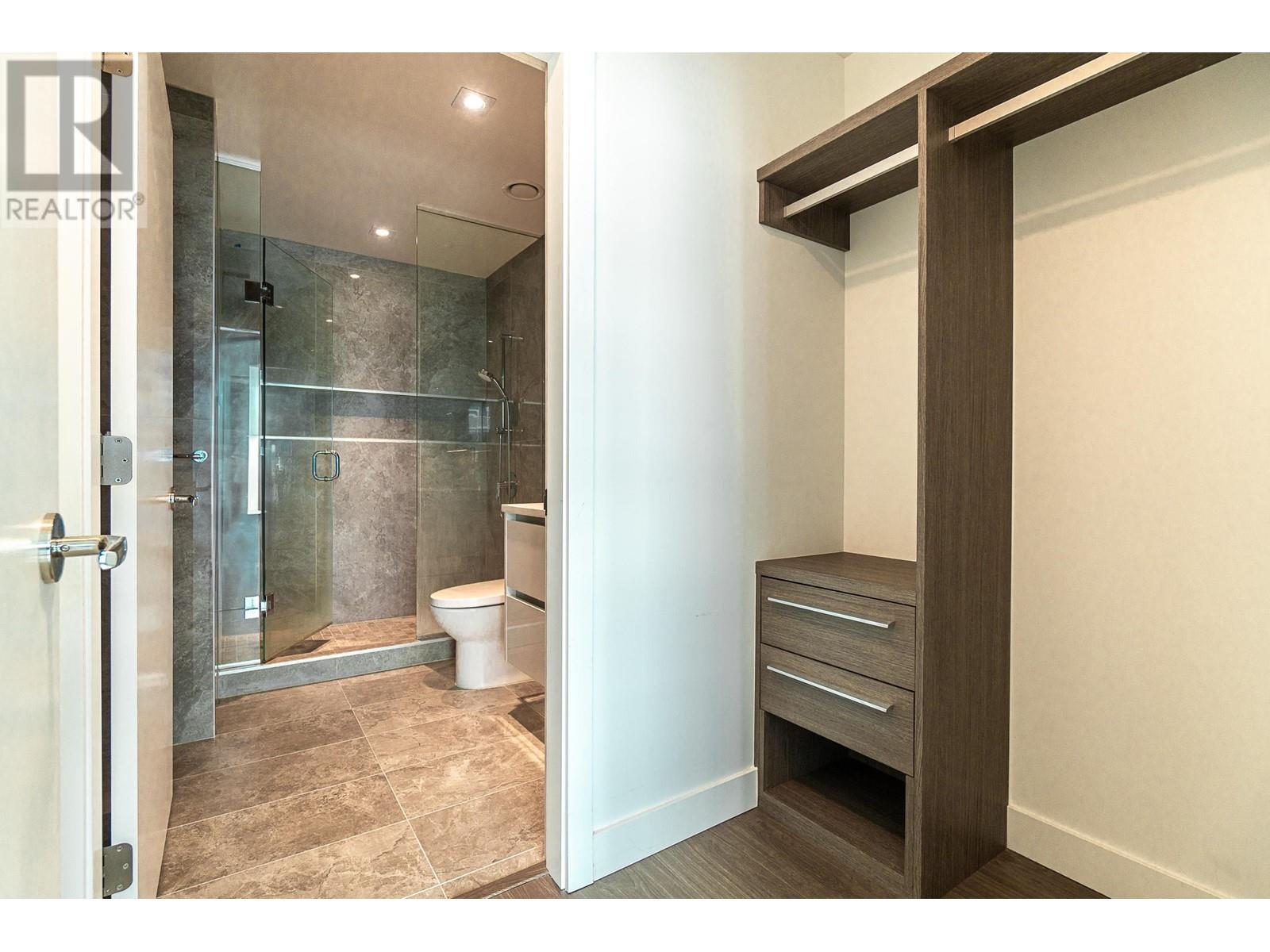 Listing Picture 17 of 40 : 805 6320 NO. 3 ROAD, Richmond / 烈治文 - 魯藝地產 Yvonne Lu Group - MLS Medallion Club Member