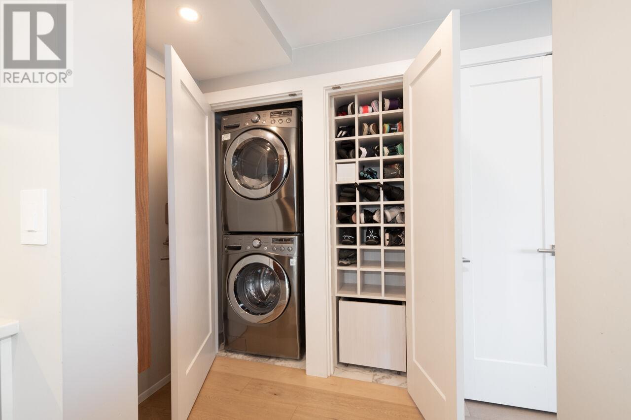 Listing Picture 12 of 18 : 1006 388 DRAKE STREET, Vancouver / 溫哥華 - 魯藝地產 Yvonne Lu Group - MLS Medallion Club Member