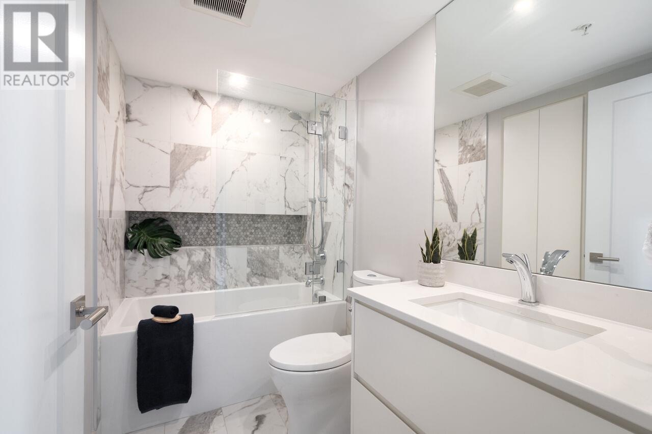 Listing Picture 11 of 18 : 1006 388 DRAKE STREET, Vancouver / 溫哥華 - 魯藝地產 Yvonne Lu Group - MLS Medallion Club Member