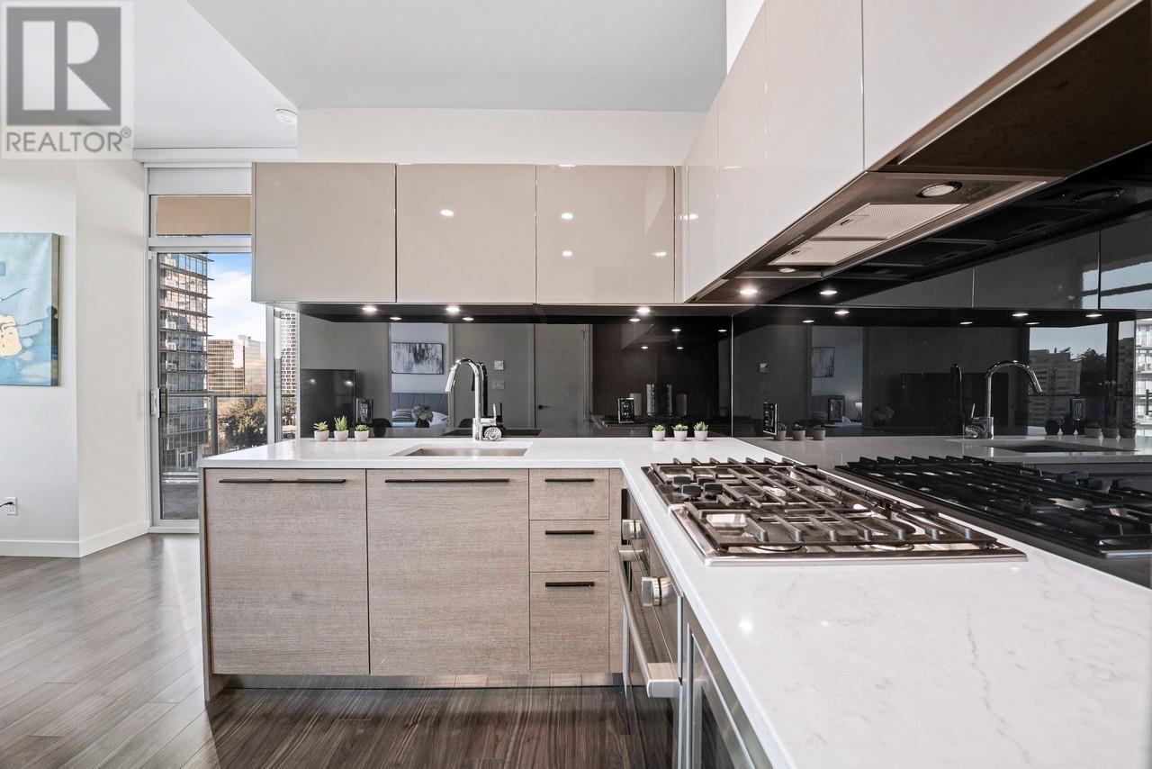 Listing Picture 5 of 31 : 901 6288 CASSIE AVENUE, Burnaby / 本拿比 - 魯藝地產 Yvonne Lu Group - MLS Medallion Club Member