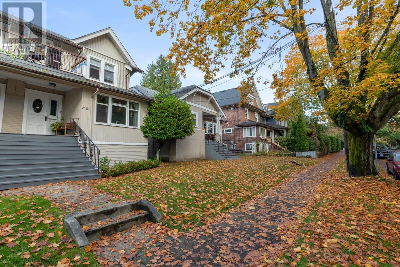 Listing Picture 2 of 6 : 2325/35 W 8TH AVENUE, Vancouver / 溫哥華 - 魯藝地產 Yvonne Lu Group - MLS Medallion Club Member