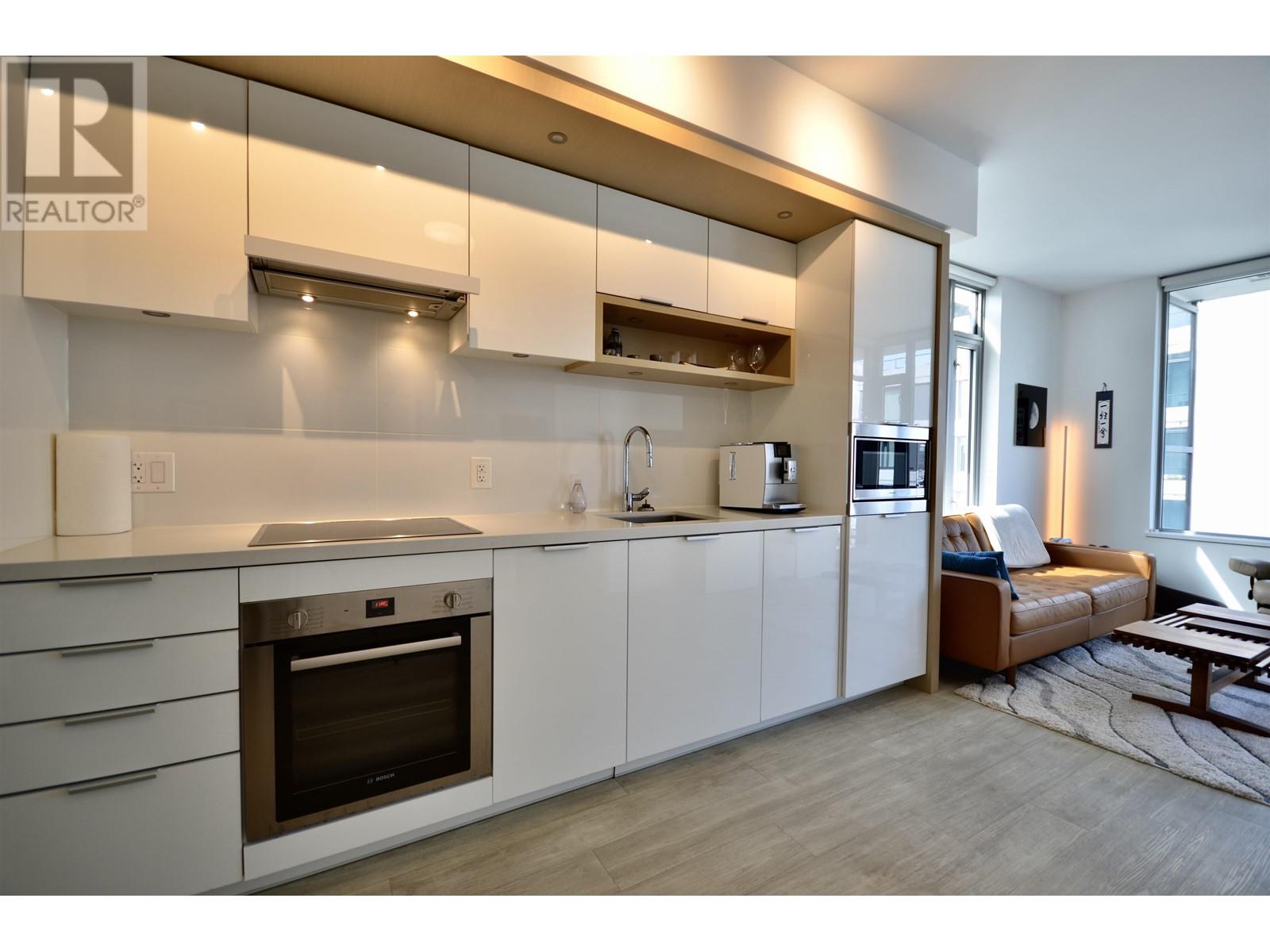 Listing Picture 9 of 33 : 908 1661 QUEBEC STREET, Vancouver / 溫哥華 - 魯藝地產 Yvonne Lu Group - MLS Medallion Club Member