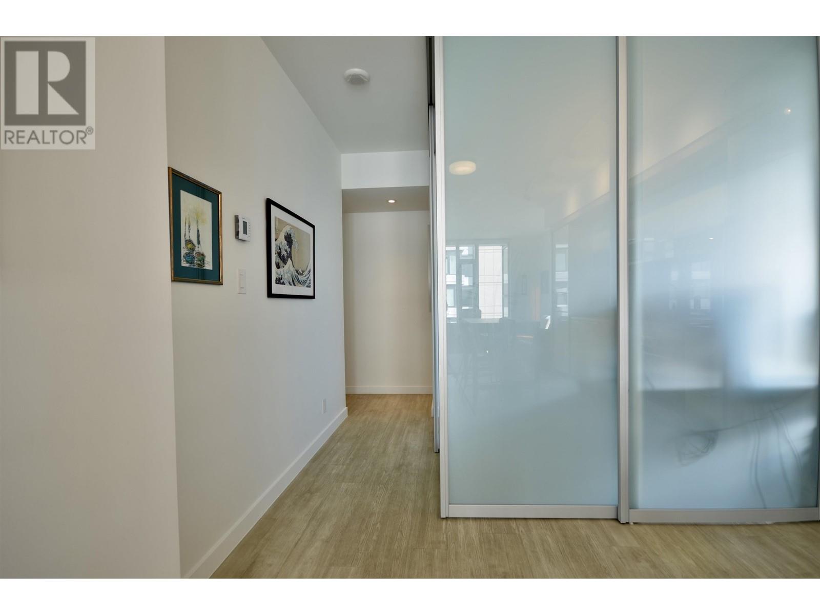 Listing Picture 12 of 33 : 908 1661 QUEBEC STREET, Vancouver / 溫哥華 - 魯藝地產 Yvonne Lu Group - MLS Medallion Club Member