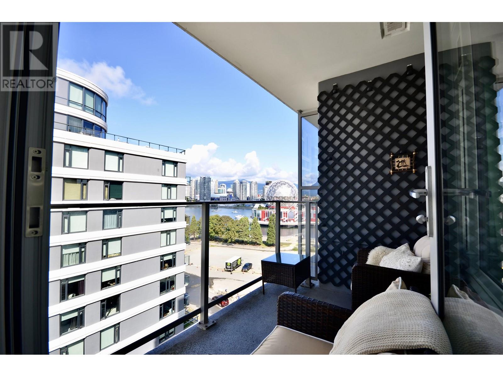 Listing Picture 23 of 33 : 908 1661 QUEBEC STREET, Vancouver / 溫哥華 - 魯藝地產 Yvonne Lu Group - MLS Medallion Club Member