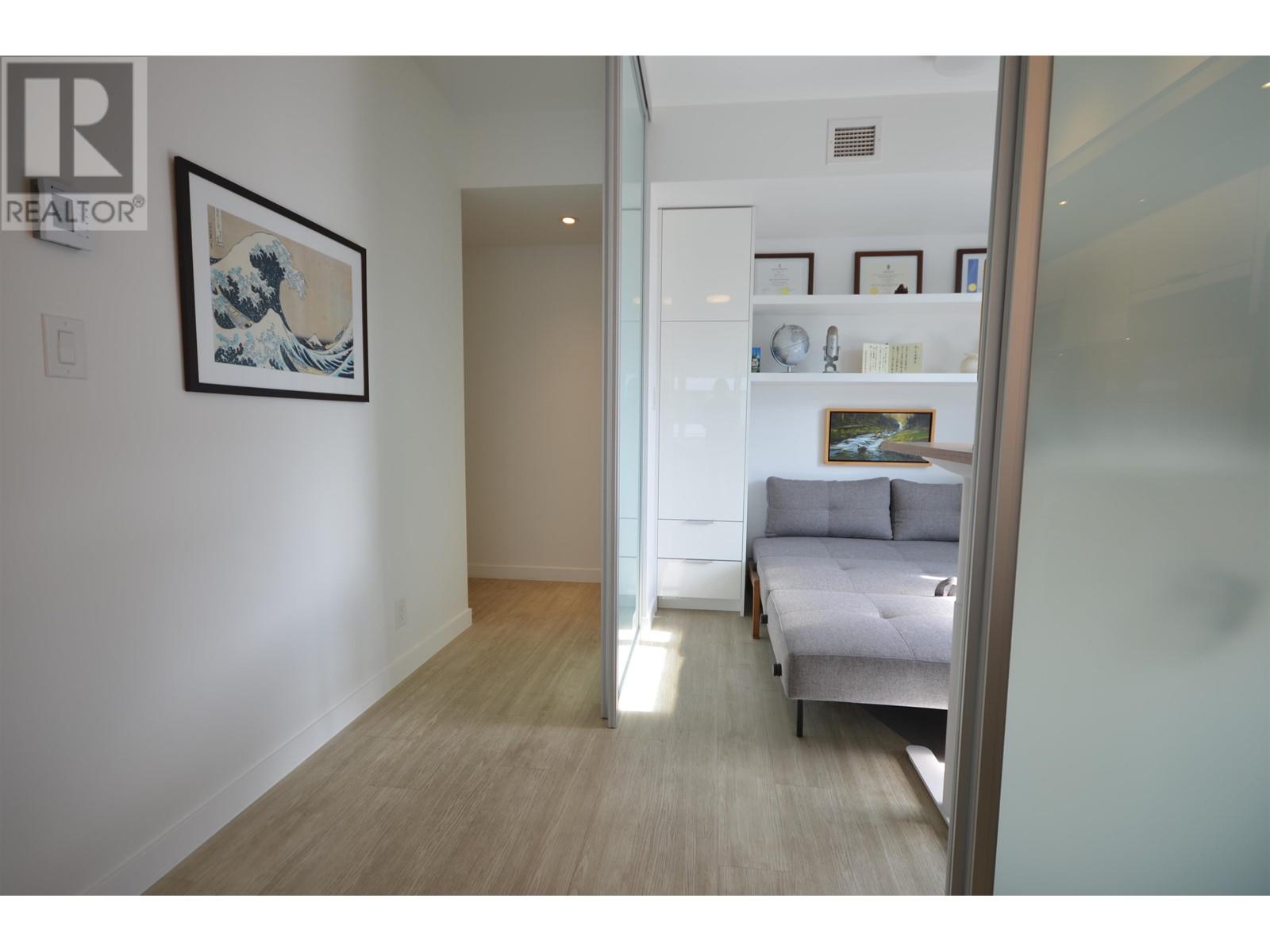 Listing Picture 15 of 33 : 908 1661 QUEBEC STREET, Vancouver / 溫哥華 - 魯藝地產 Yvonne Lu Group - MLS Medallion Club Member