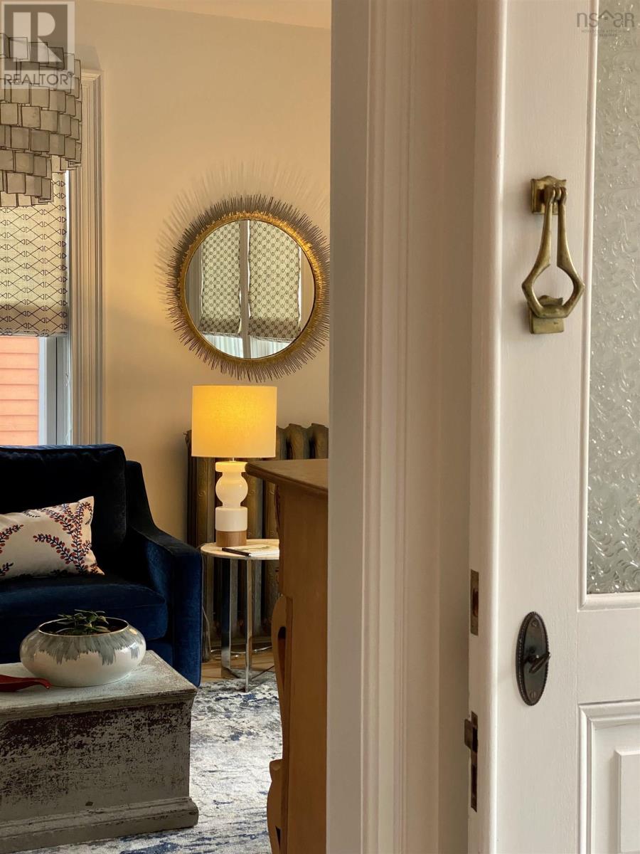 208 Pelham Street, Lunenburg, Nova Scotia  B0J 2C0 - Photo 11 - 202503264