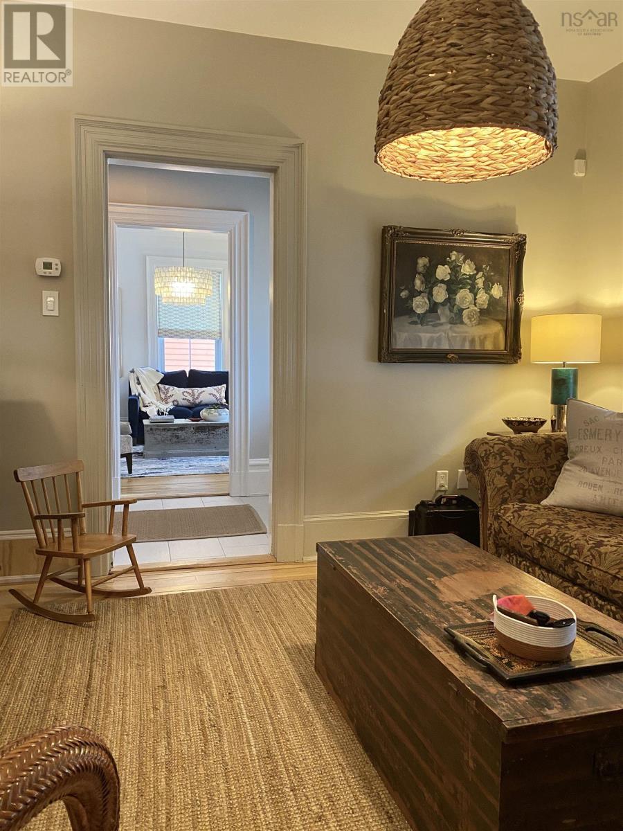 208 Pelham Street, Lunenburg, Nova Scotia  B0J 2C0 - Photo 14 - 202503264