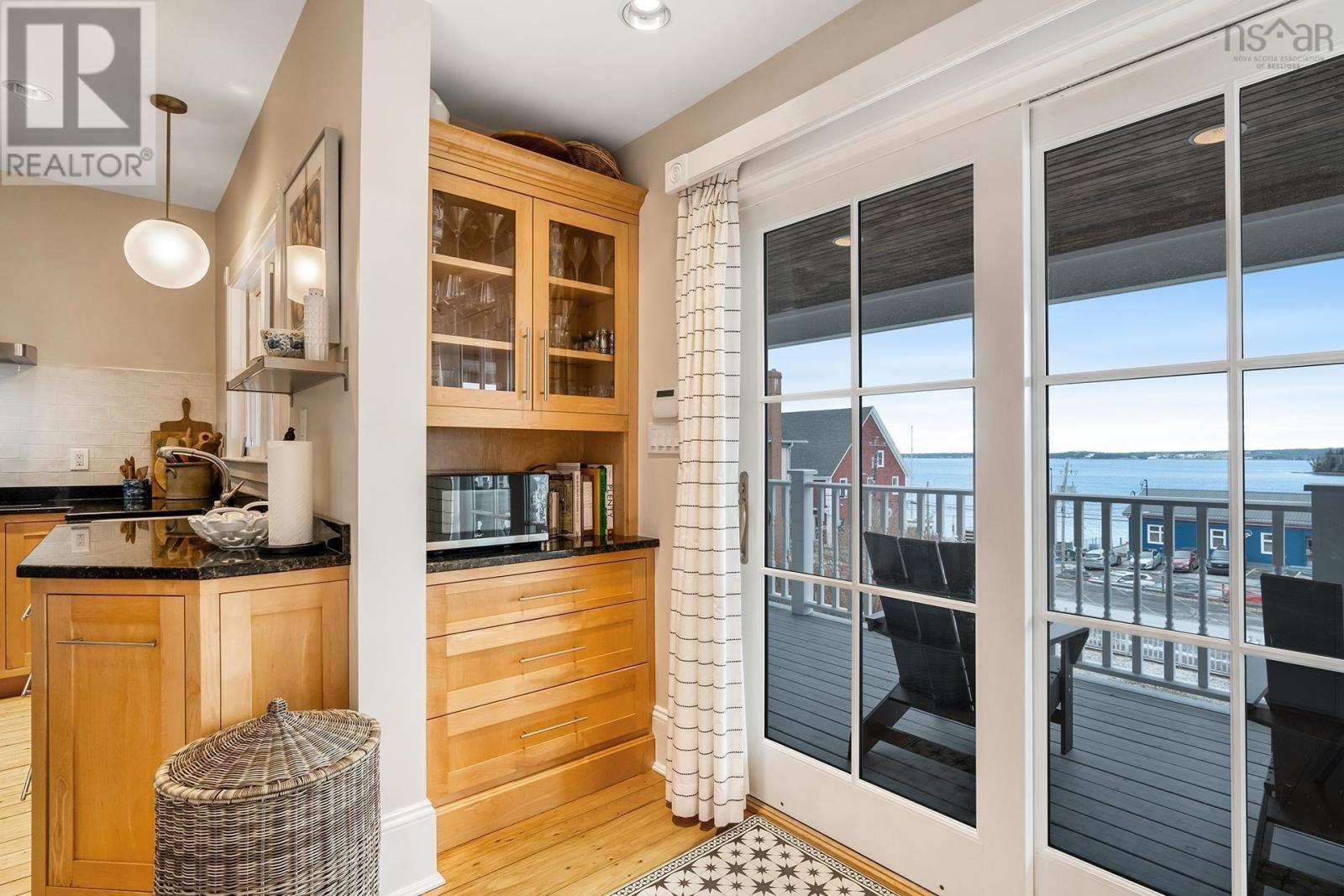 208 Pelham Street, Lunenburg, Nova Scotia  B0J 2C0 - Photo 19 - 202503264
