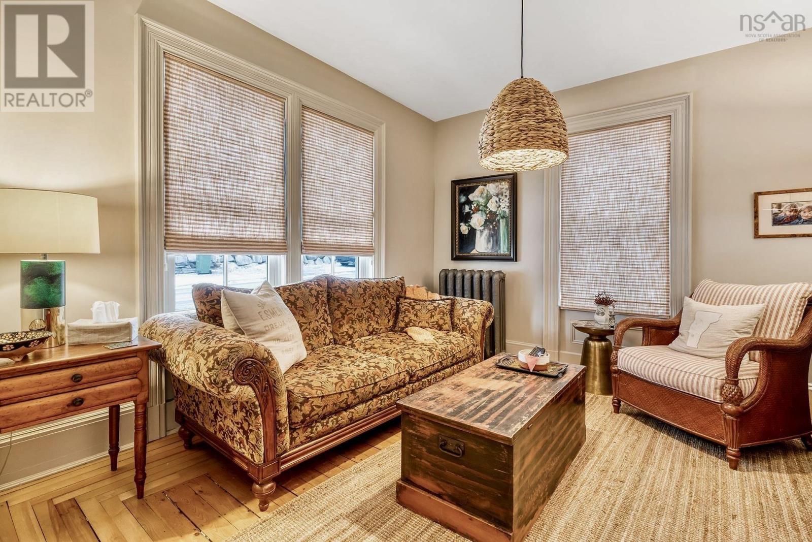 208 Pelham Street, Lunenburg, Nova Scotia  B0J 2C0 - Photo 23 - 202503264