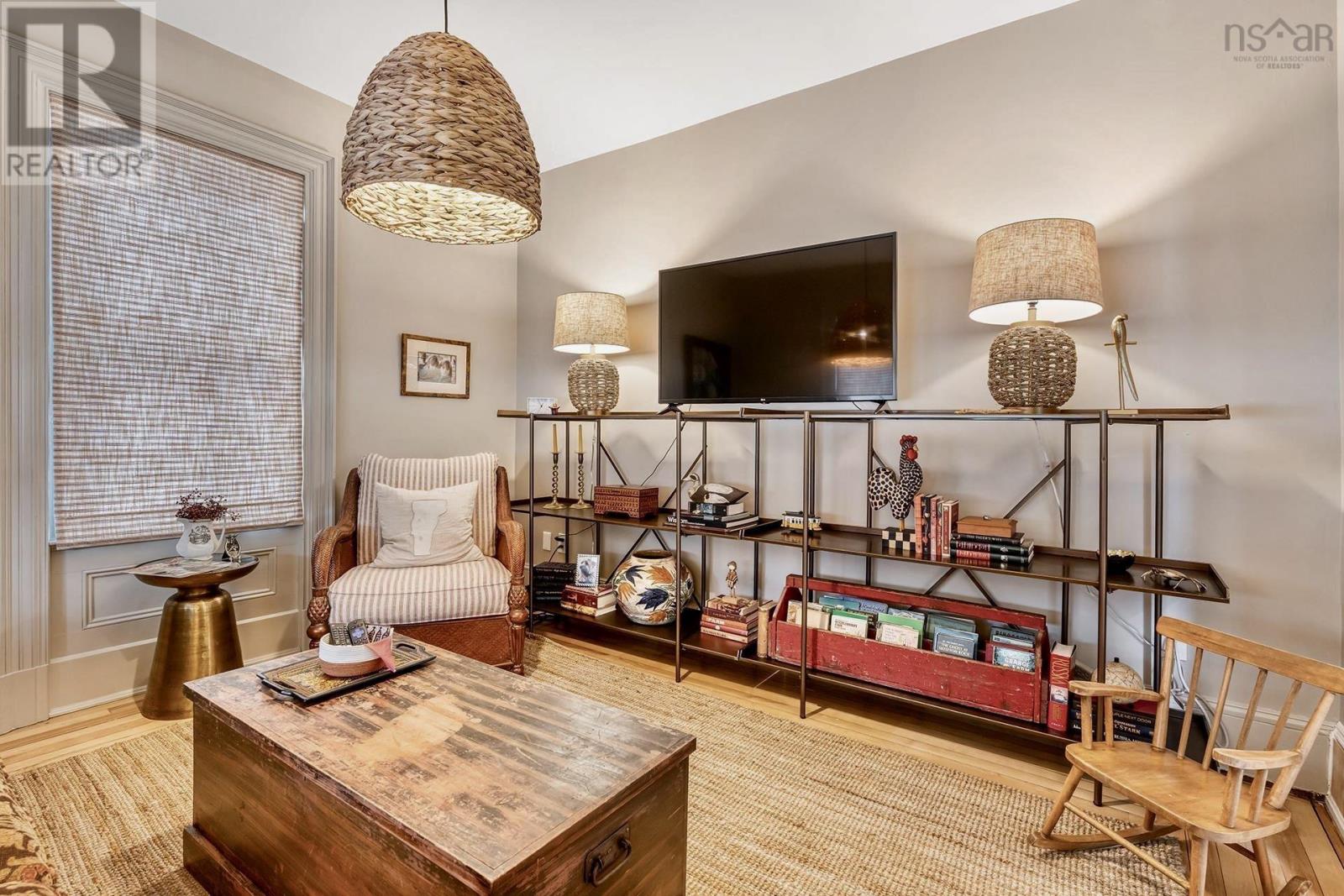 208 Pelham Street, Lunenburg, Nova Scotia  B0J 2C0 - Photo 24 - 202503264