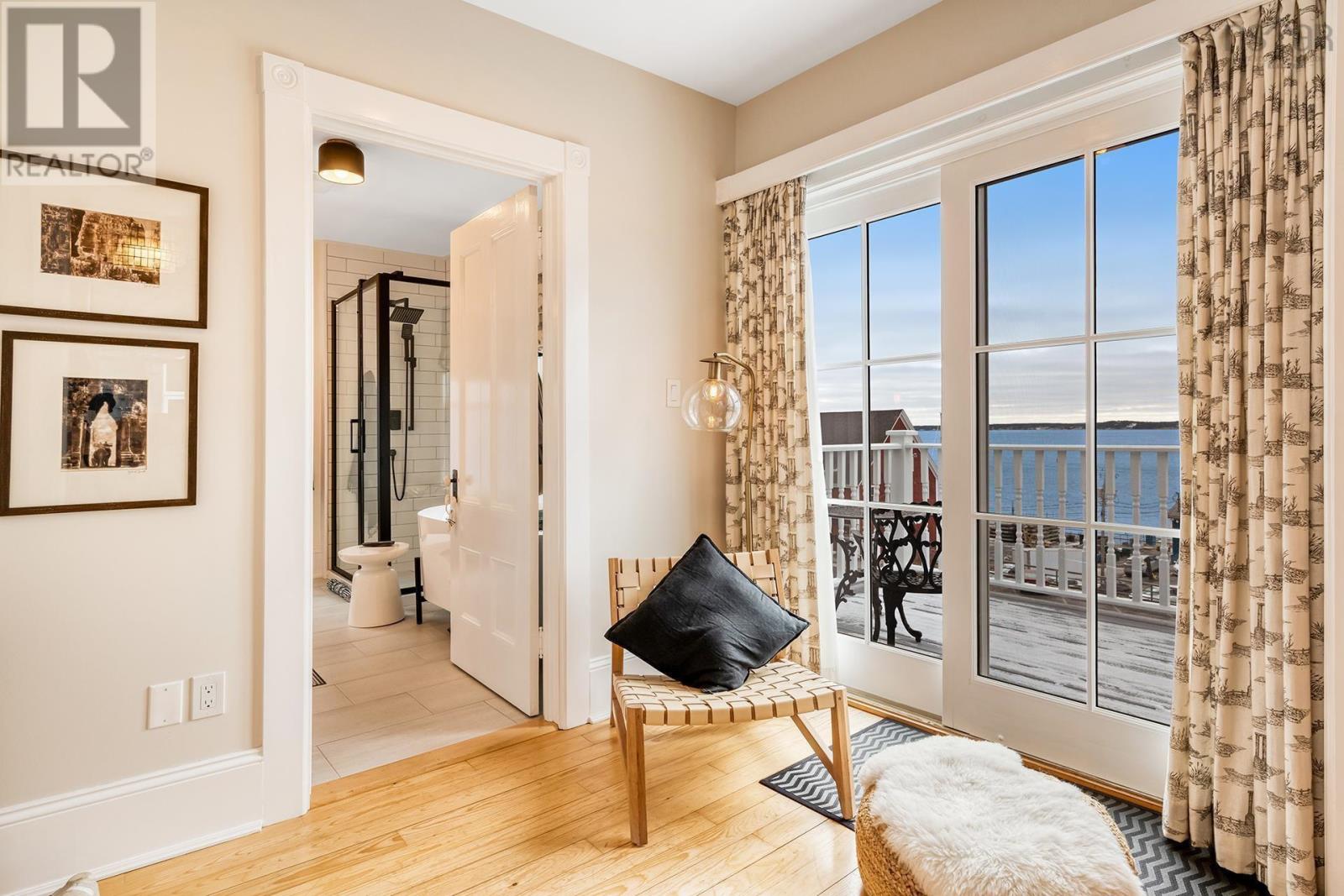 208 Pelham Street, Lunenburg, Nova Scotia  B0J 2C0 - Photo 27 - 202503264