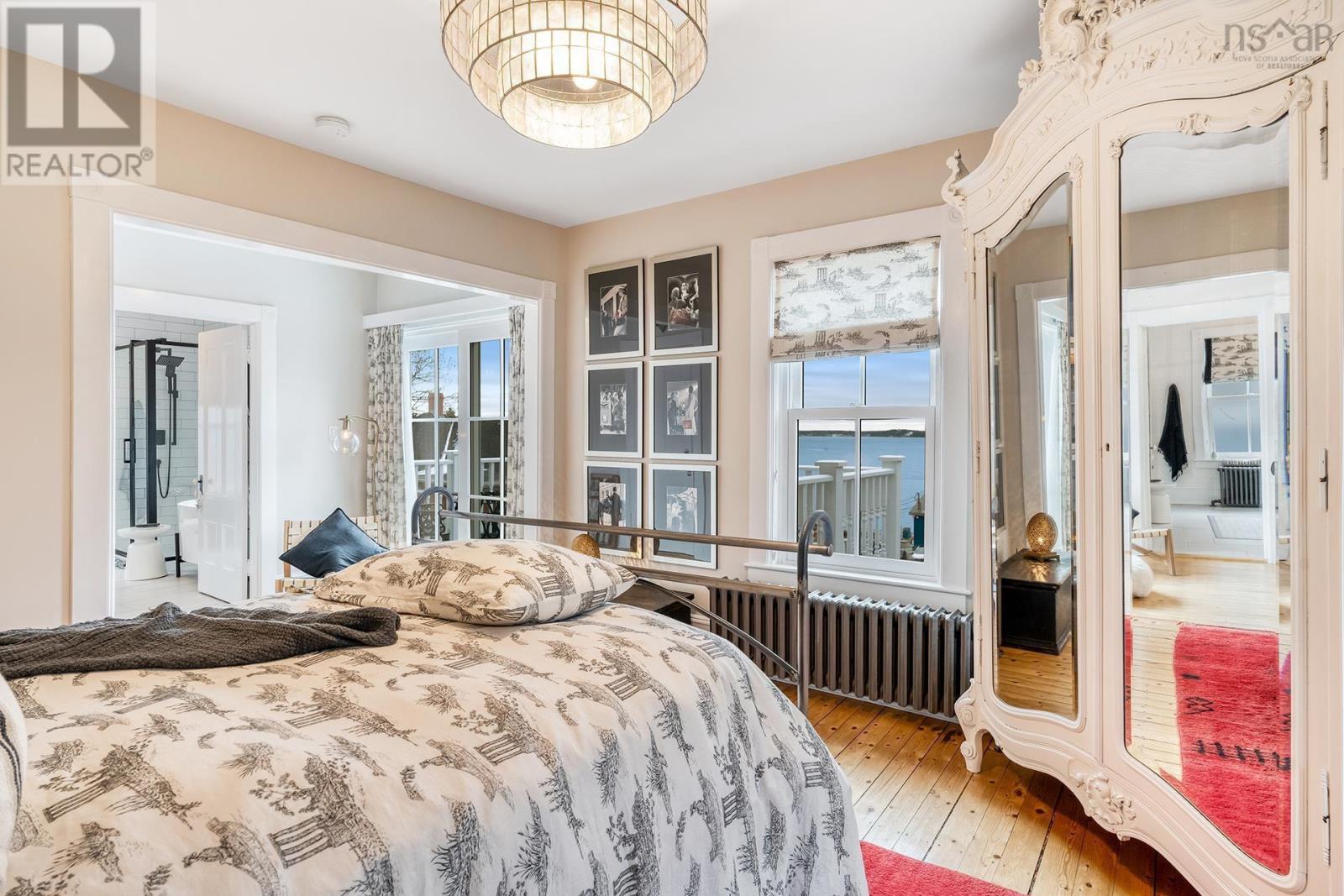 208 Pelham Street, Lunenburg, Nova Scotia  B0J 2C0 - Photo 29 - 202503264