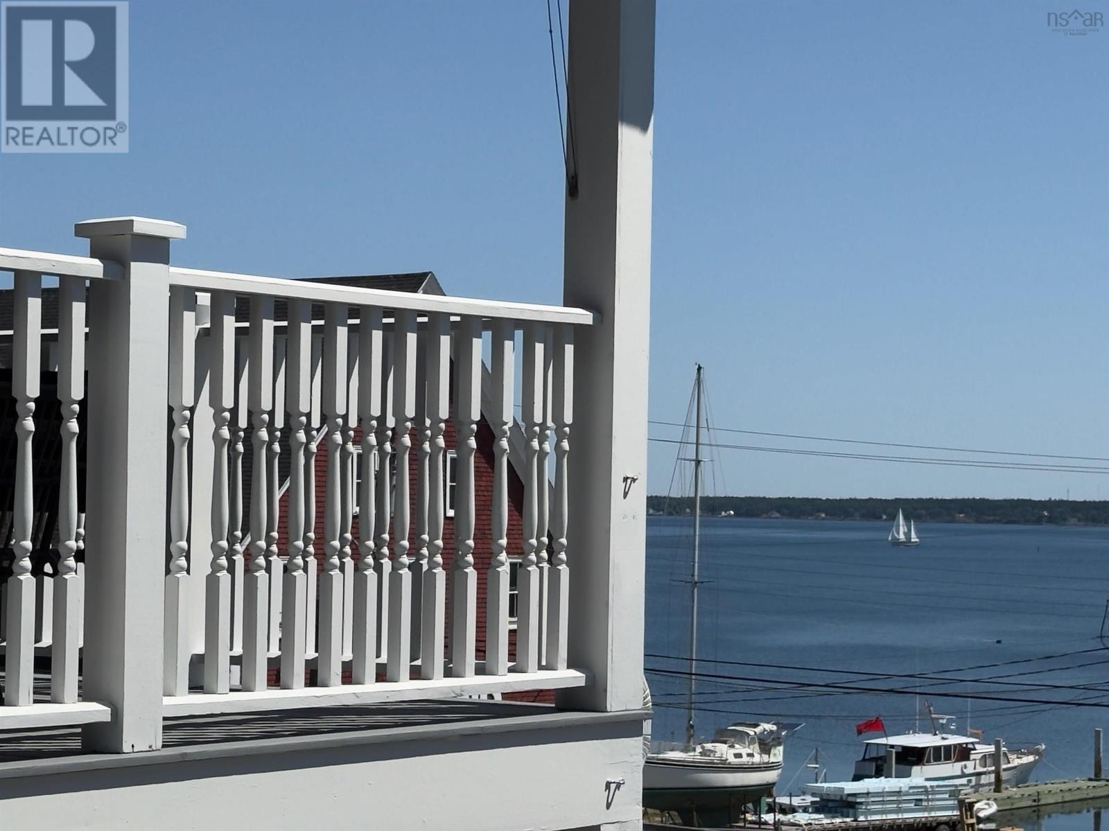 208 Pelham Street, Lunenburg, Nova Scotia  B0J 2C0 - Photo 7 - 202503264