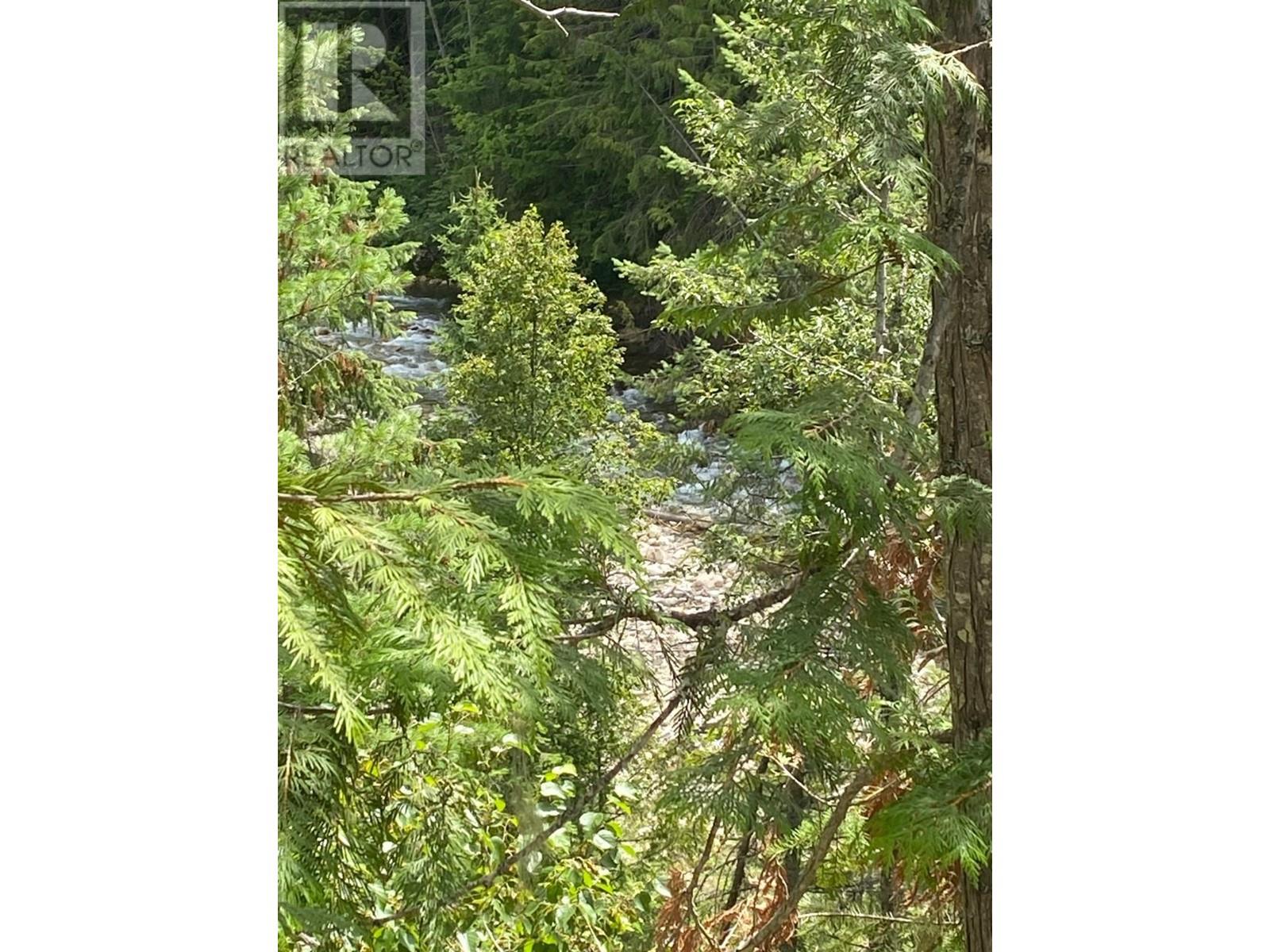 16300 Wadds Road, Crawford Bay, British Columbia  V0B 1E0 - Photo 2 - 10336092