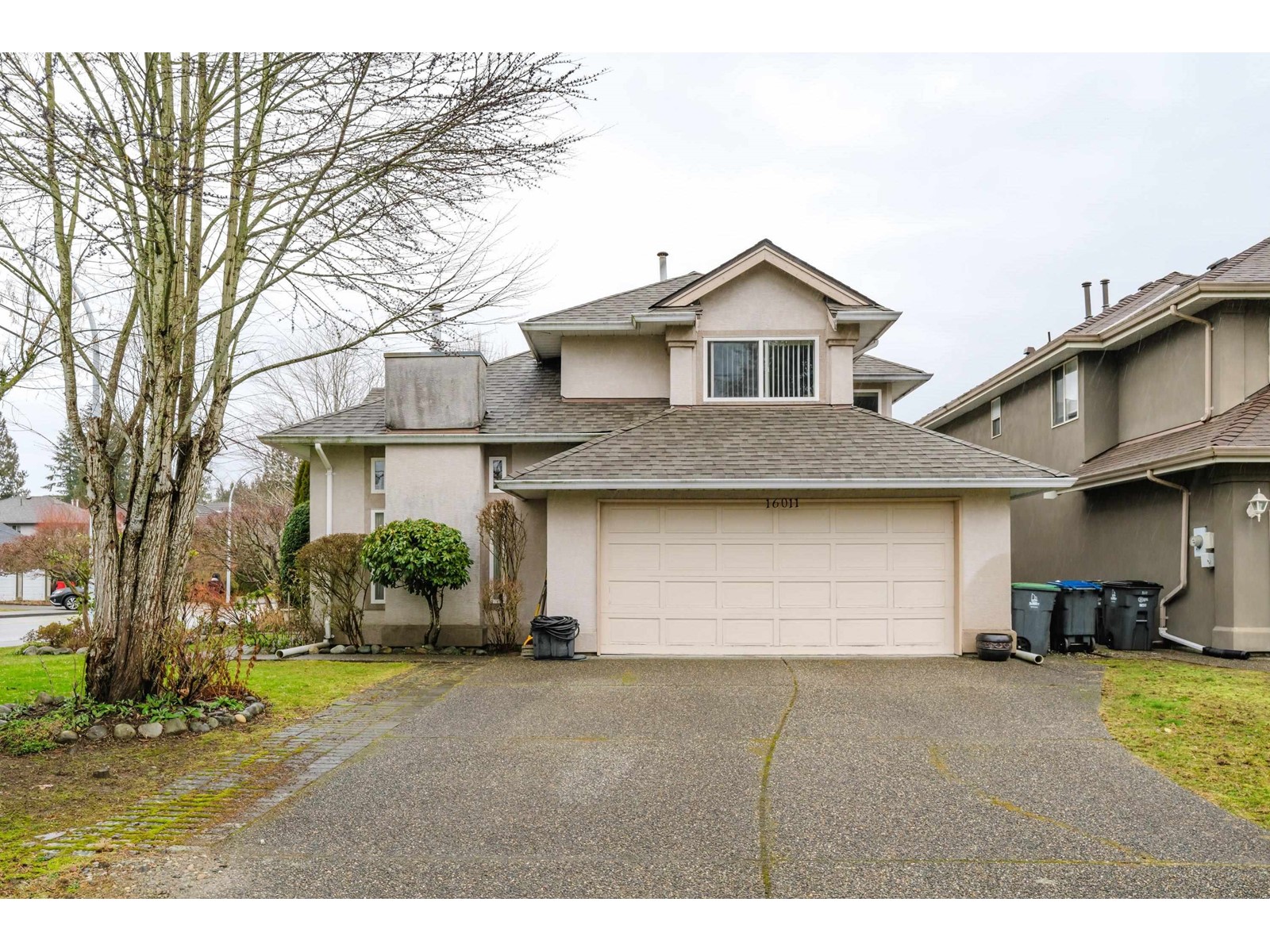Property at 16011 110 AVENUE image 3