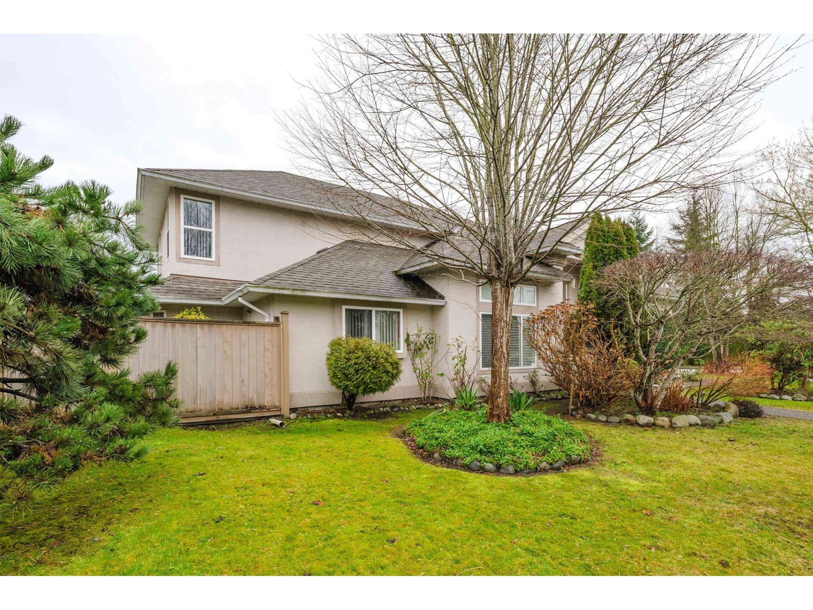 Property at 16011 110 AVENUE image 2