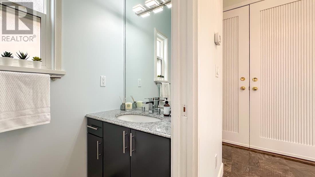 3243 E 44th Avenue, Vancouver, British Columbia  V5R 3B2 - Photo 6 - R2968113