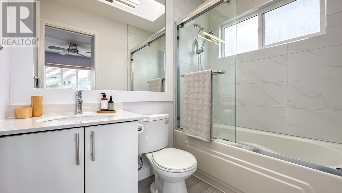 3243 E 44th Avenue, Vancouver, British Columbia  V5R 3B2 - Photo 12 - R2968113