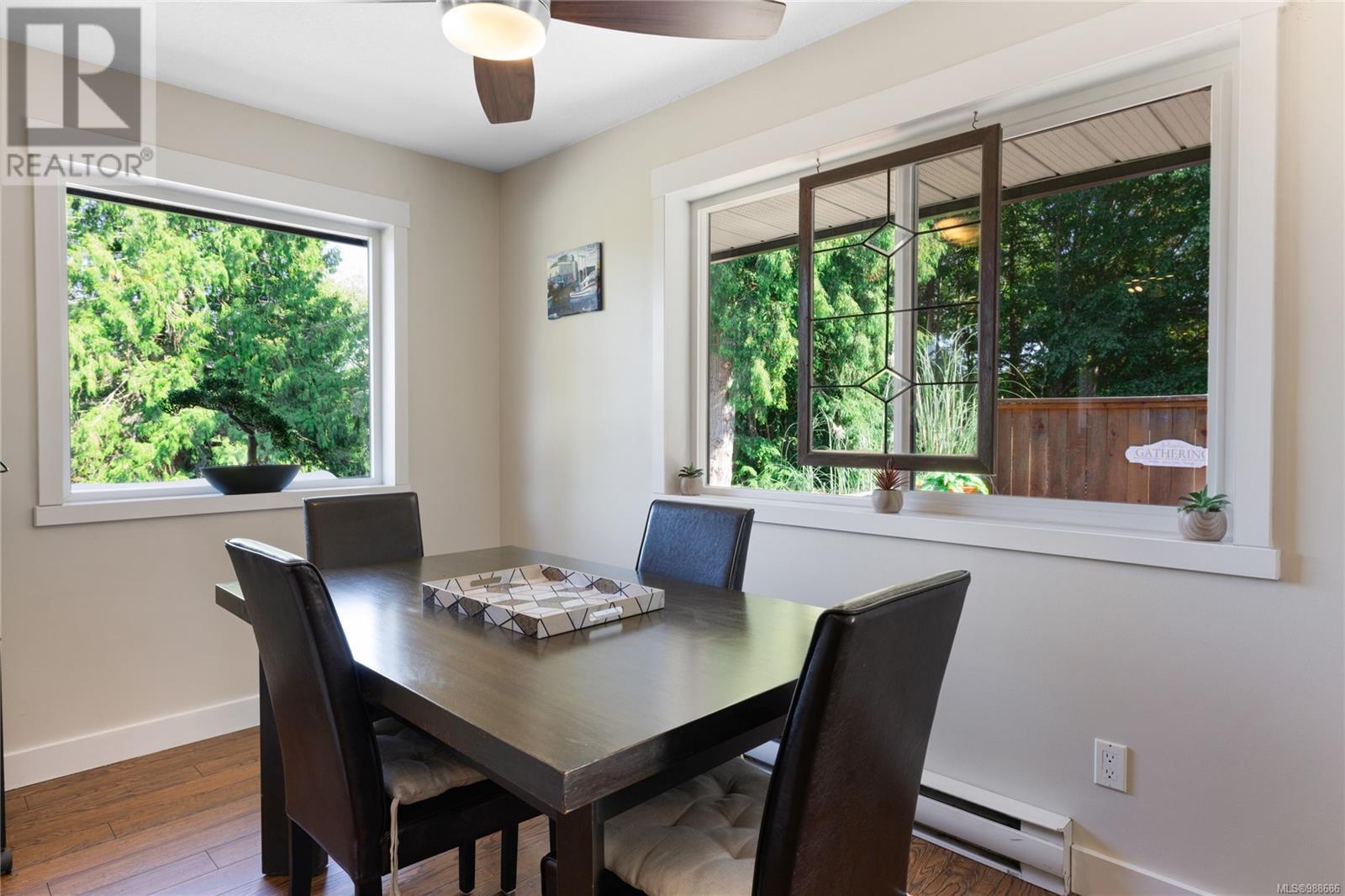 Property at 1532 Sunrise Dr image 5