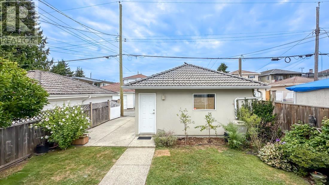 3243 E 44th Avenue, Vancouver, British Columbia  V5R 3B2 - Photo 19 - R2968113