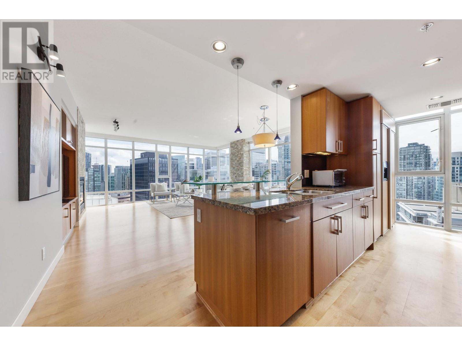 Listing Picture 11 of 28 : 3203 1281 W CORDOVA STREET, Vancouver / 溫哥華 - 魯藝地產 Yvonne Lu Group - MLS Medallion Club Member