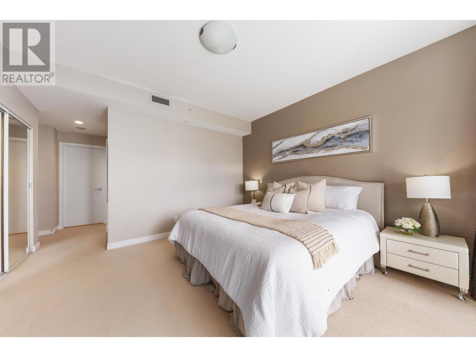 Listing Picture 15 of 28 : 3203 1281 W CORDOVA STREET, Vancouver / 溫哥華 - 魯藝地產 Yvonne Lu Group - MLS Medallion Club Member