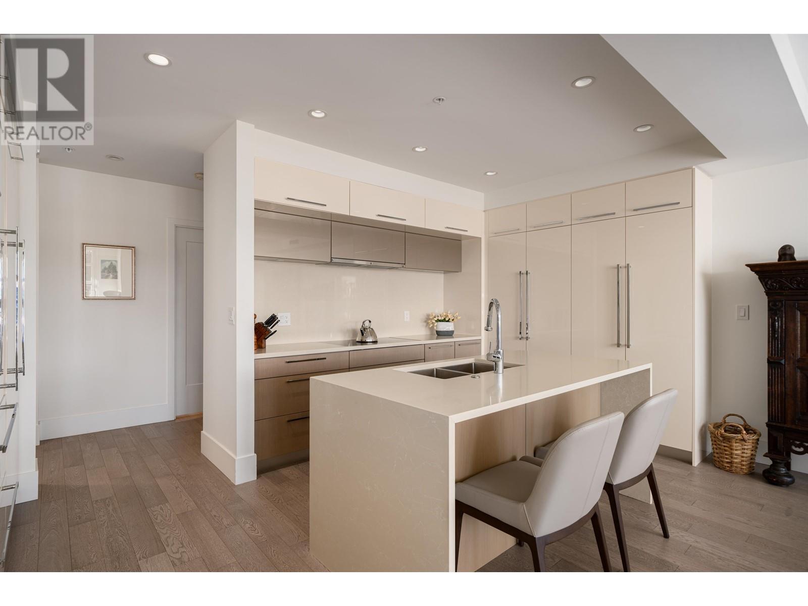 Listing Picture 15 of 30 : 404 6168 EAST BOULEVARD, Vancouver / 溫哥華 - 魯藝地產 Yvonne Lu Group - MLS Medallion Club Member