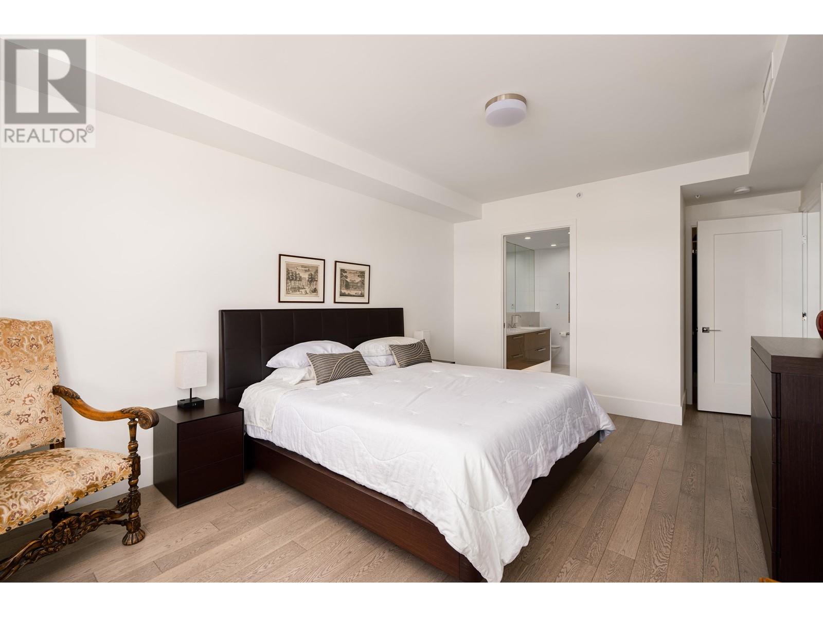 Listing Picture 19 of 30 : 404 6168 EAST BOULEVARD, Vancouver / 溫哥華 - 魯藝地產 Yvonne Lu Group - MLS Medallion Club Member