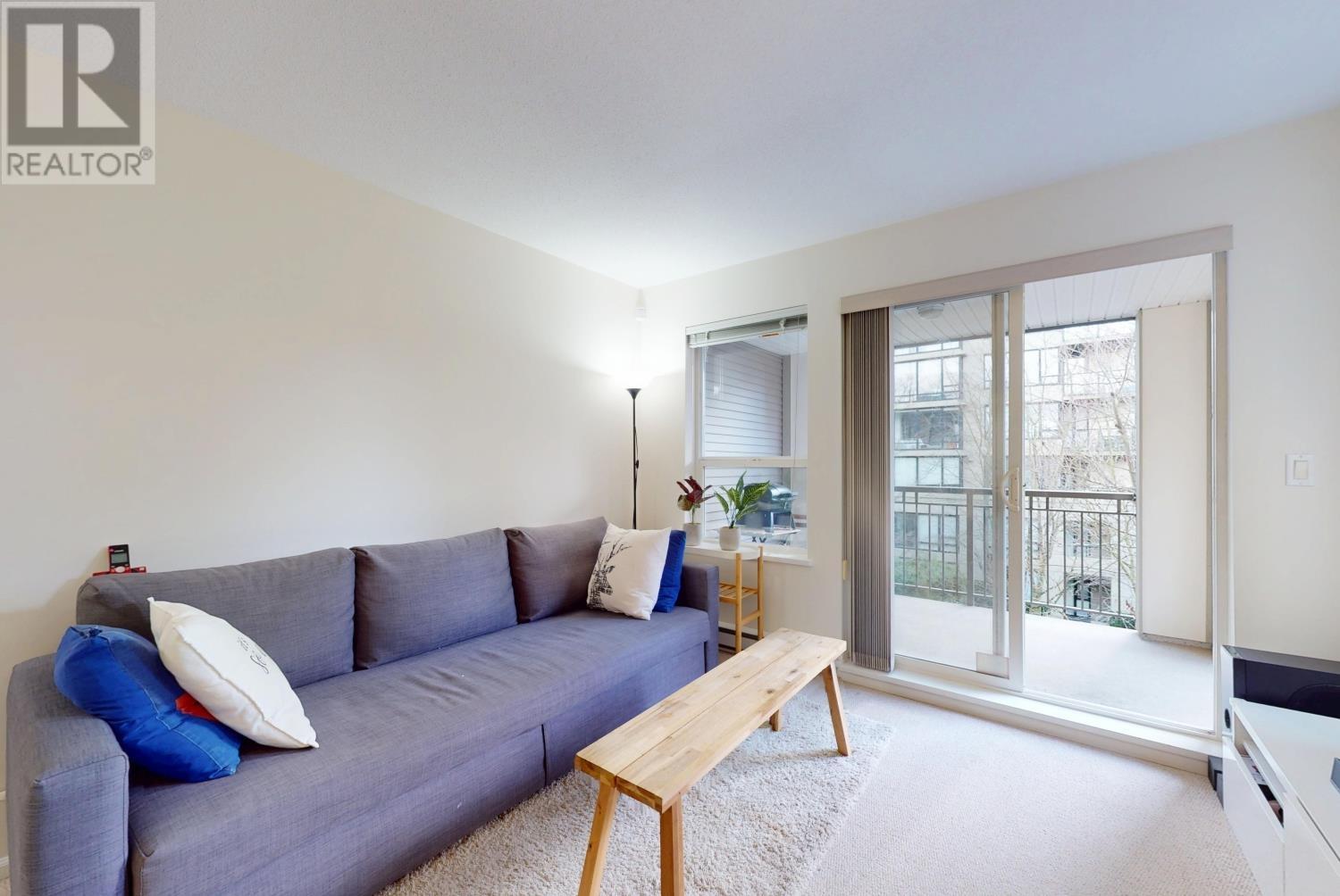 Listing Picture 4 of 26 : 309 9200 FERNDALE ROAD, Richmond / 烈治文 - 魯藝地產 Yvonne Lu Group - MLS Medallion Club Member