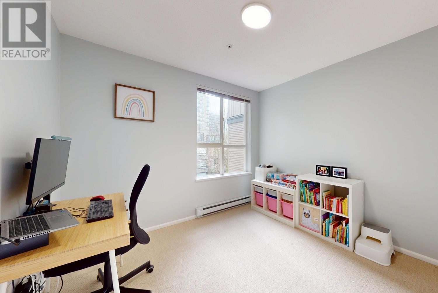 Listing Picture 16 of 26 : 309 9200 FERNDALE ROAD, Richmond / 烈治文 - 魯藝地產 Yvonne Lu Group - MLS Medallion Club Member