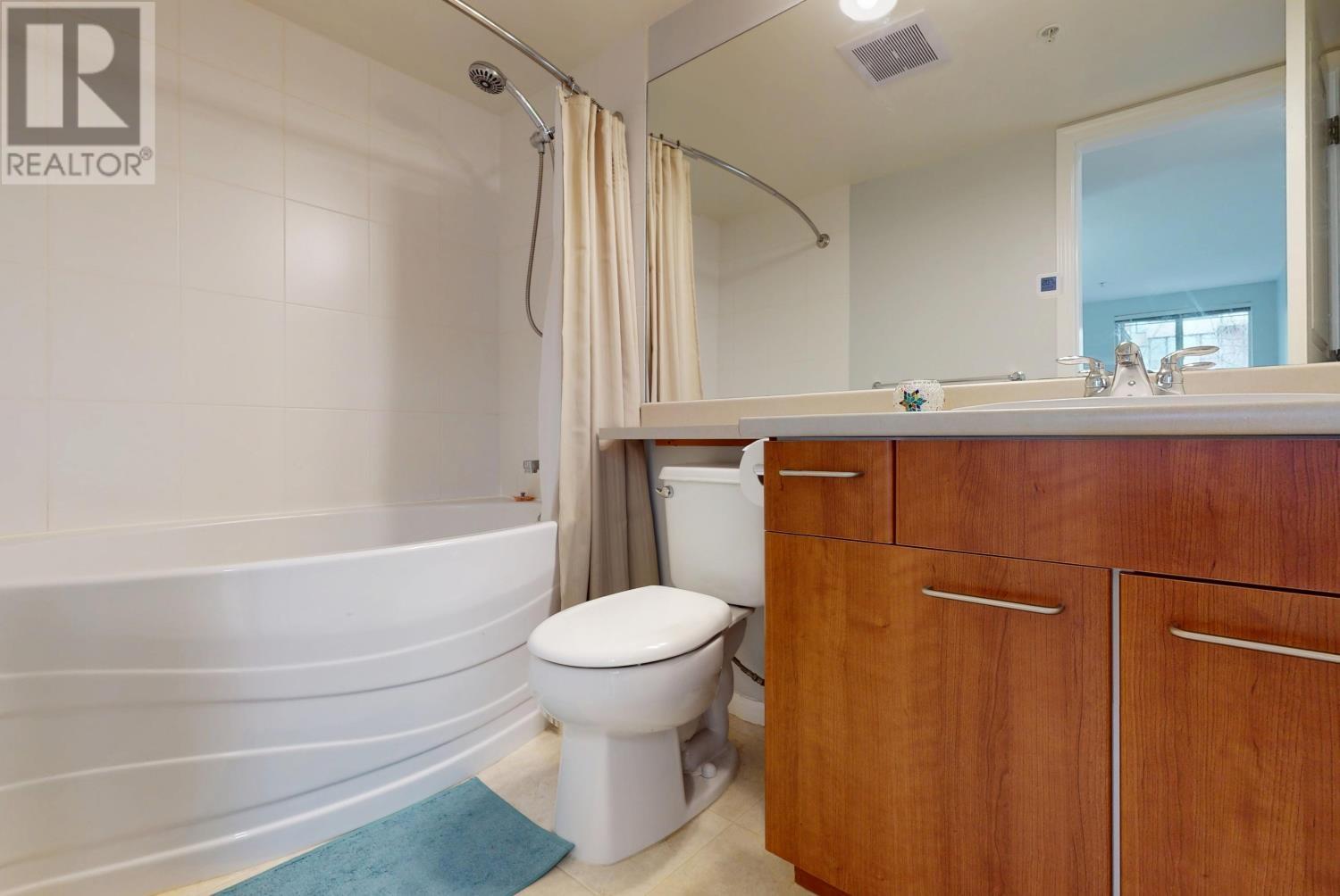 Listing Picture 15 of 26 : 309 9200 FERNDALE ROAD, Richmond / 烈治文 - 魯藝地產 Yvonne Lu Group - MLS Medallion Club Member
