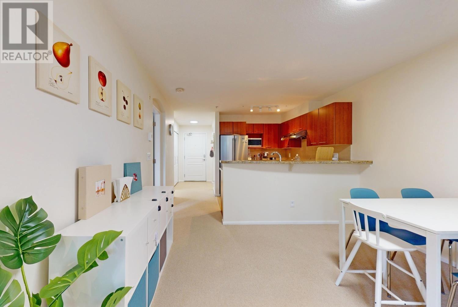 Listing Picture 9 of 26 : 309 9200 FERNDALE ROAD, Richmond / 烈治文 - 魯藝地產 Yvonne Lu Group - MLS Medallion Club Member
