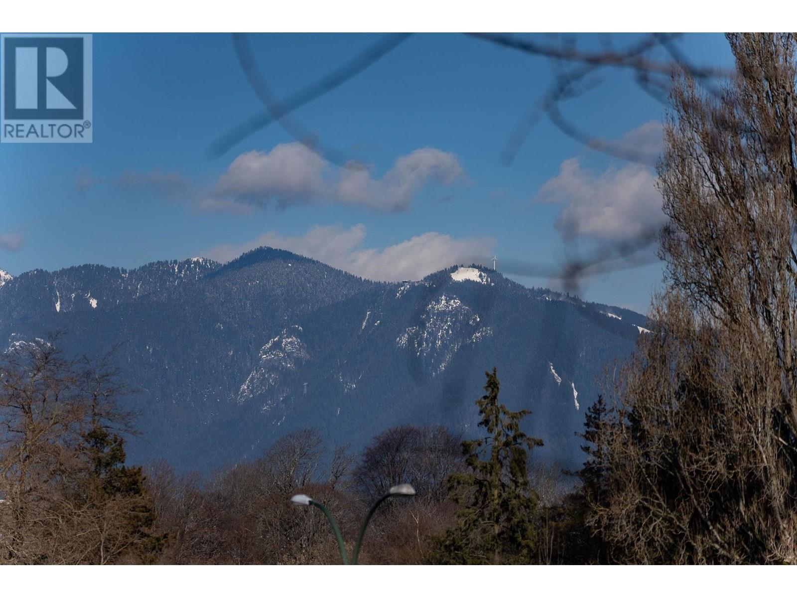 Listing Picture 28 of 40 : 207 2160 CORNWALL AVENUE, Vancouver / 溫哥華 - 魯藝地產 Yvonne Lu Group - MLS Medallion Club Member