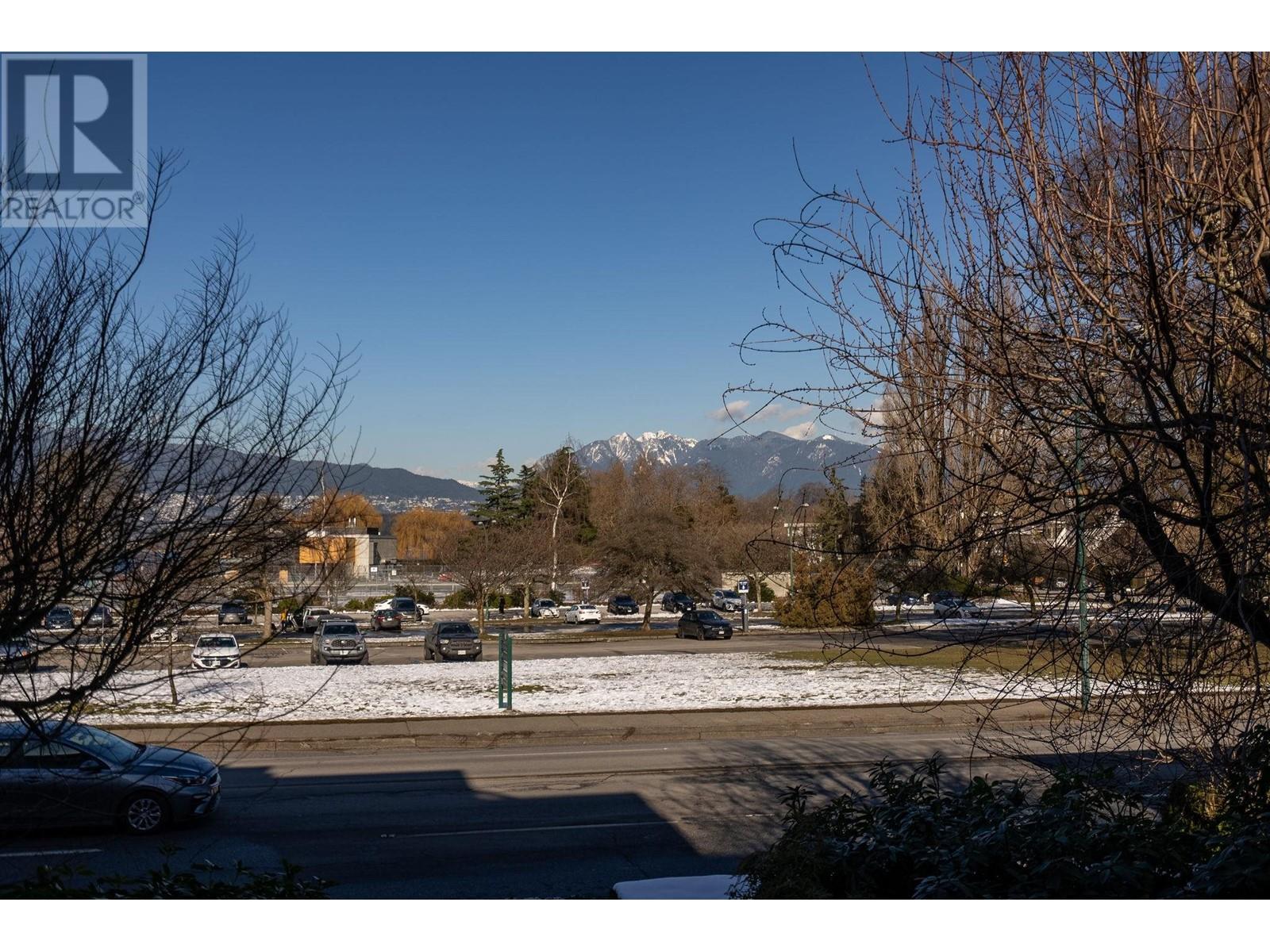 Listing Picture 24 of 40 : 207 2160 CORNWALL AVENUE, Vancouver / 溫哥華 - 魯藝地產 Yvonne Lu Group - MLS Medallion Club Member