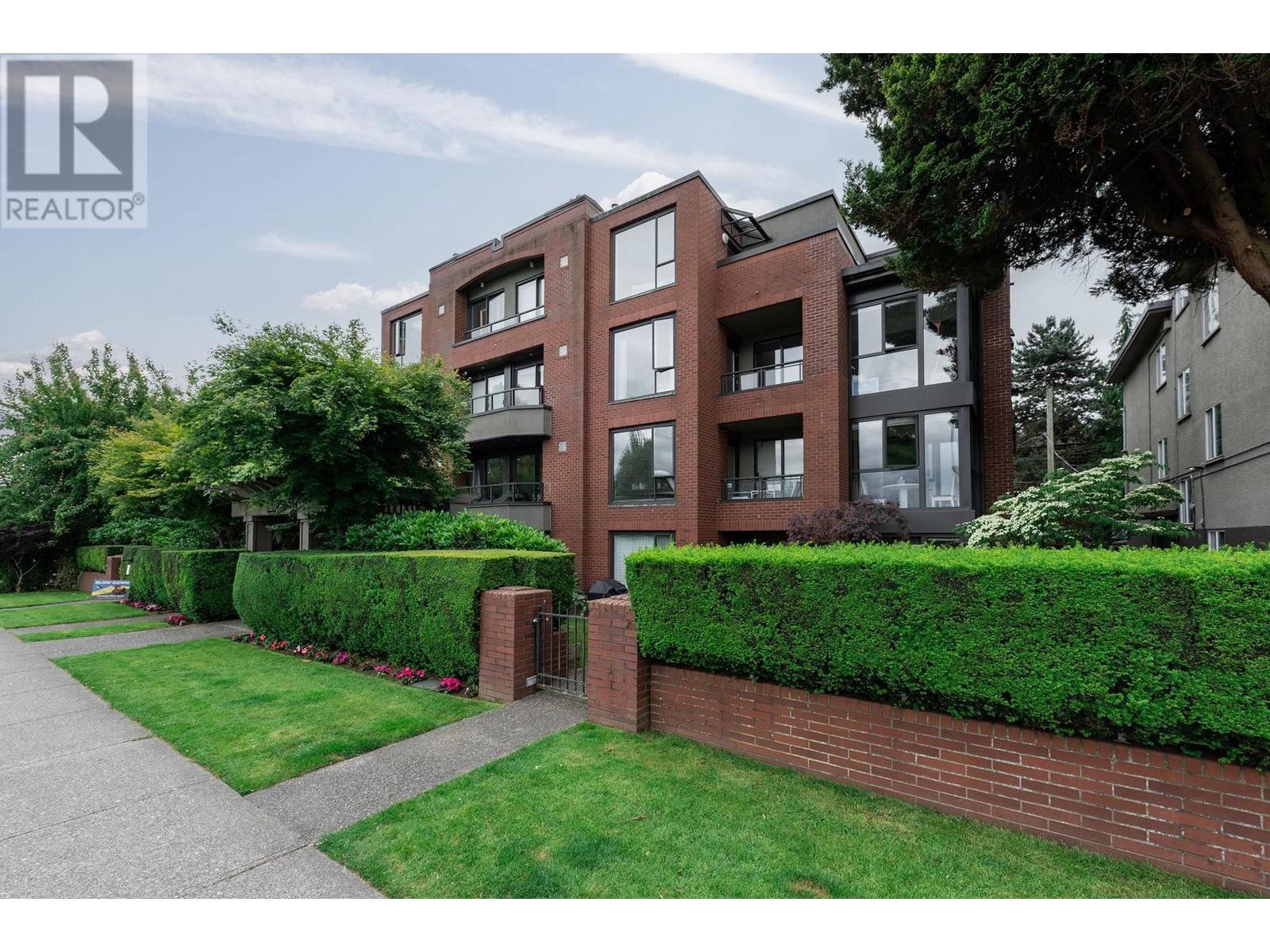 Listing Picture 30 of 40 : 207 2160 CORNWALL AVENUE, Vancouver / 溫哥華 - 魯藝地產 Yvonne Lu Group - MLS Medallion Club Member