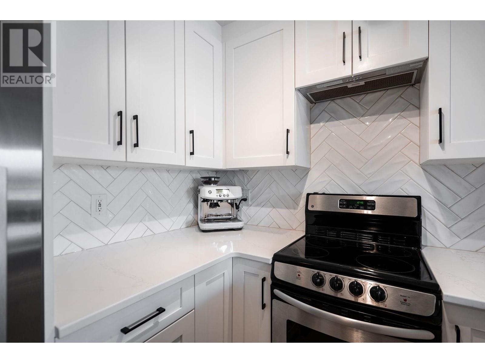 Listing Picture 10 of 40 : 207 2160 CORNWALL AVENUE, Vancouver / 溫哥華 - 魯藝地產 Yvonne Lu Group - MLS Medallion Club Member