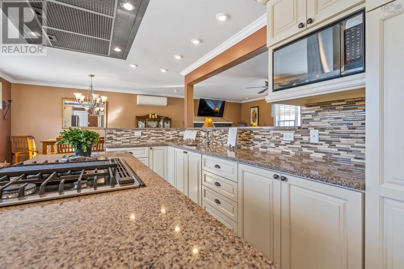 11 Claremont Avenue, Stellarton, Nova Scotia  B0K 1S0 - Photo 11 - 202502764