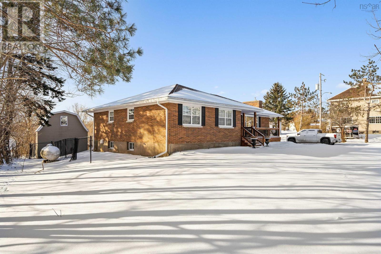 11 Claremont Avenue, Stellarton, Nova Scotia  B0K 1S0 - Photo 48 - 202502764