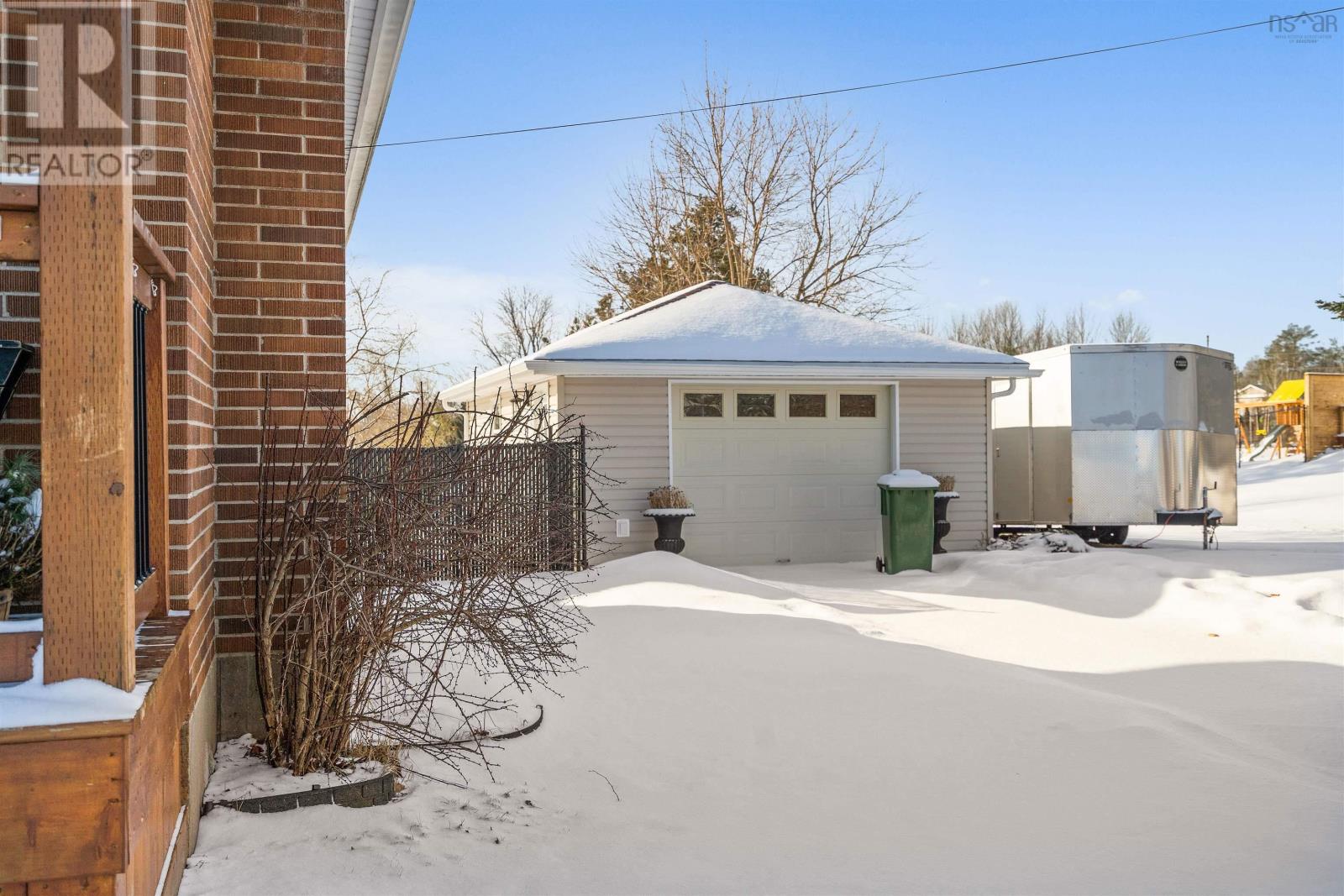 11 Claremont Avenue, Stellarton, Nova Scotia  B0K 1S0 - Photo 6 - 202502764