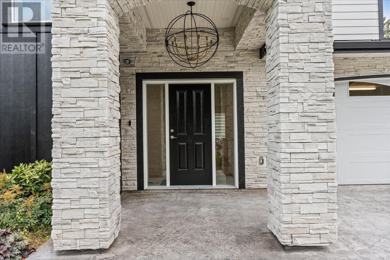 12425 271 Street, Maple Ridge, British Columbia  V2W 1C2 - Photo 2 - R2950104